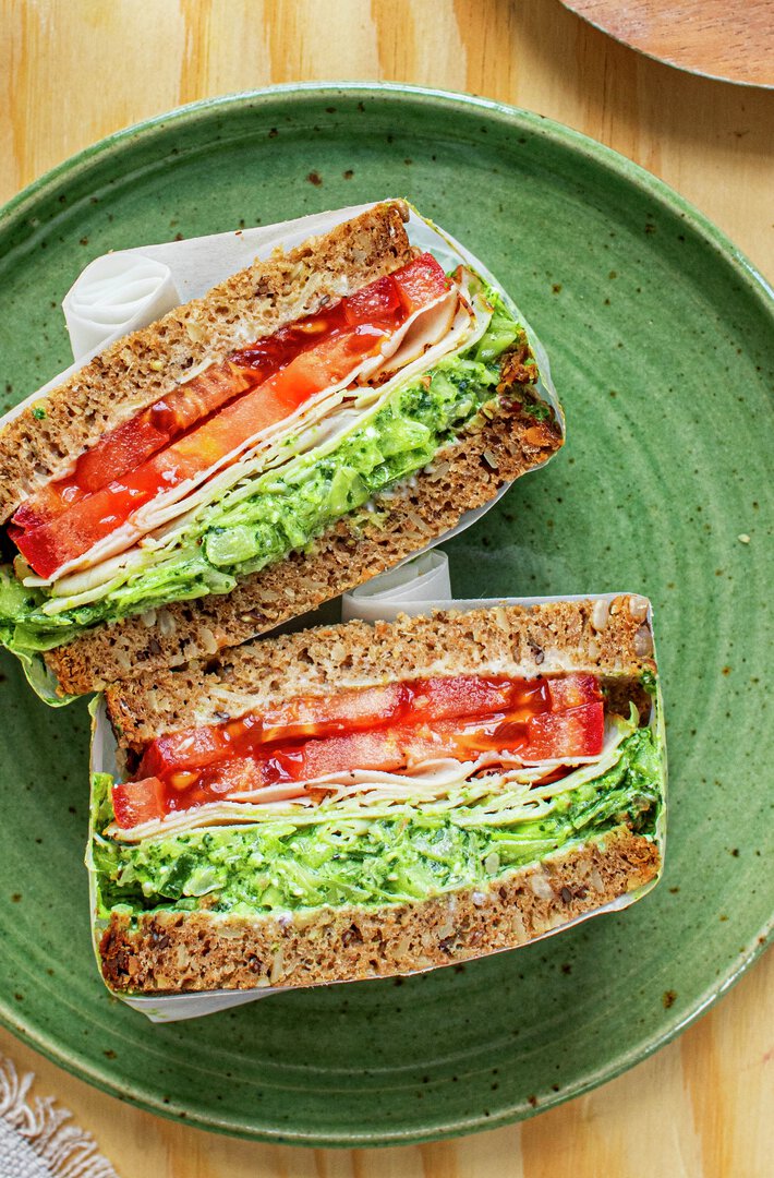 Mesterbakeren | Rugbrød med green goddess